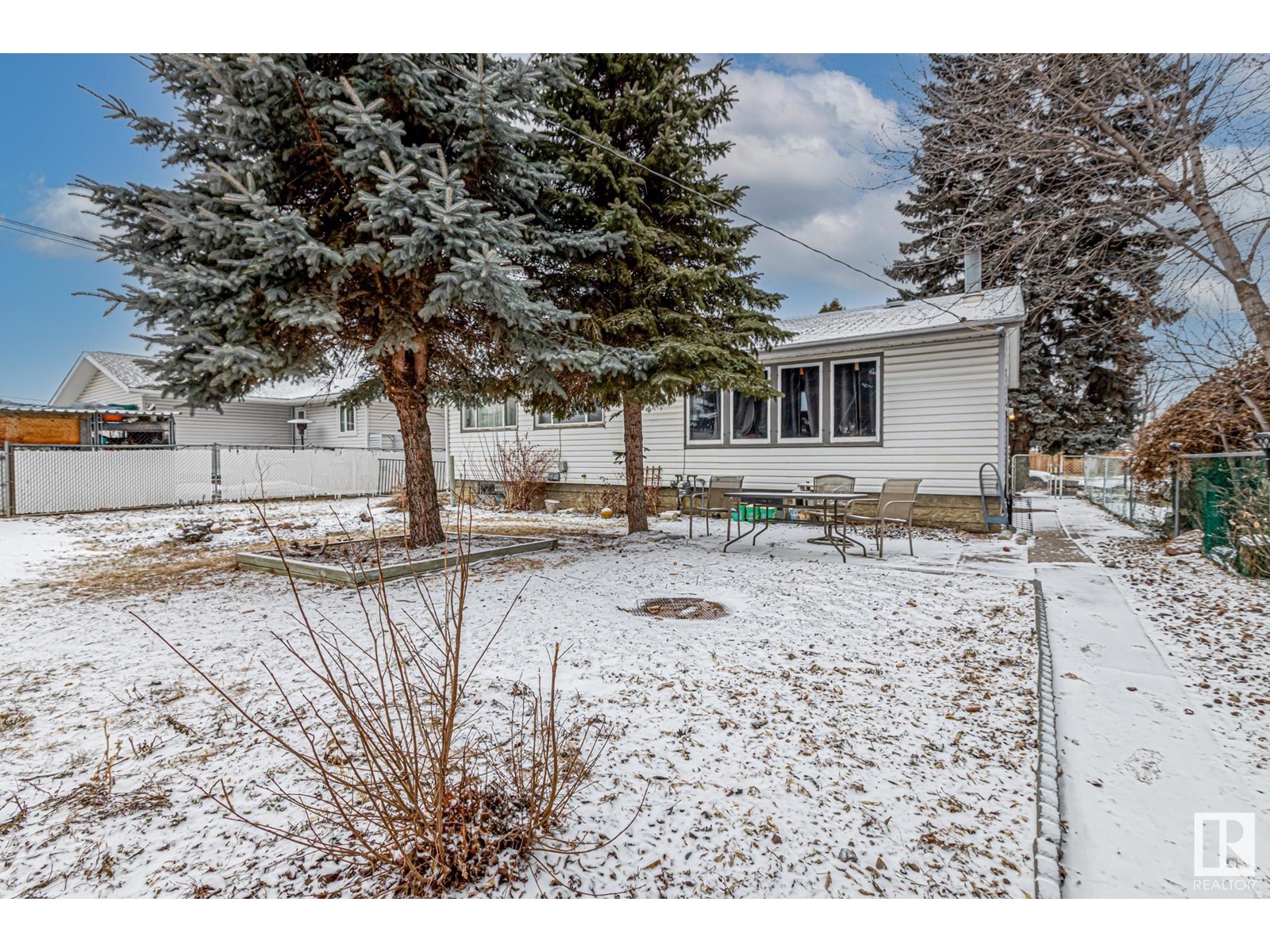 Property at 5211 101A AV NW image 1