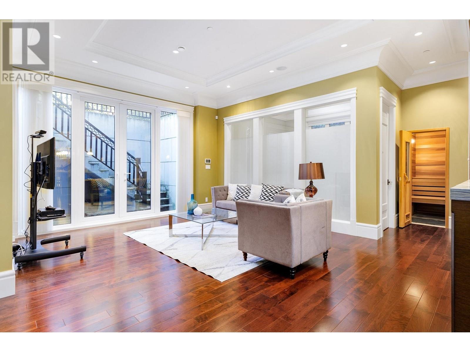 Listing Picture 29 of 32 : 5826 ANGUS DRIVE, Vancouver / 溫哥華 - 魯藝地產 Yvonne Lu Group - MLS Medallion Club Member