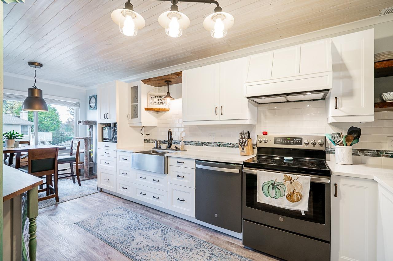 202 16031 82 Avenue, Surrey, British Columbia  V4N 0N4 - Photo 11 - R2975265