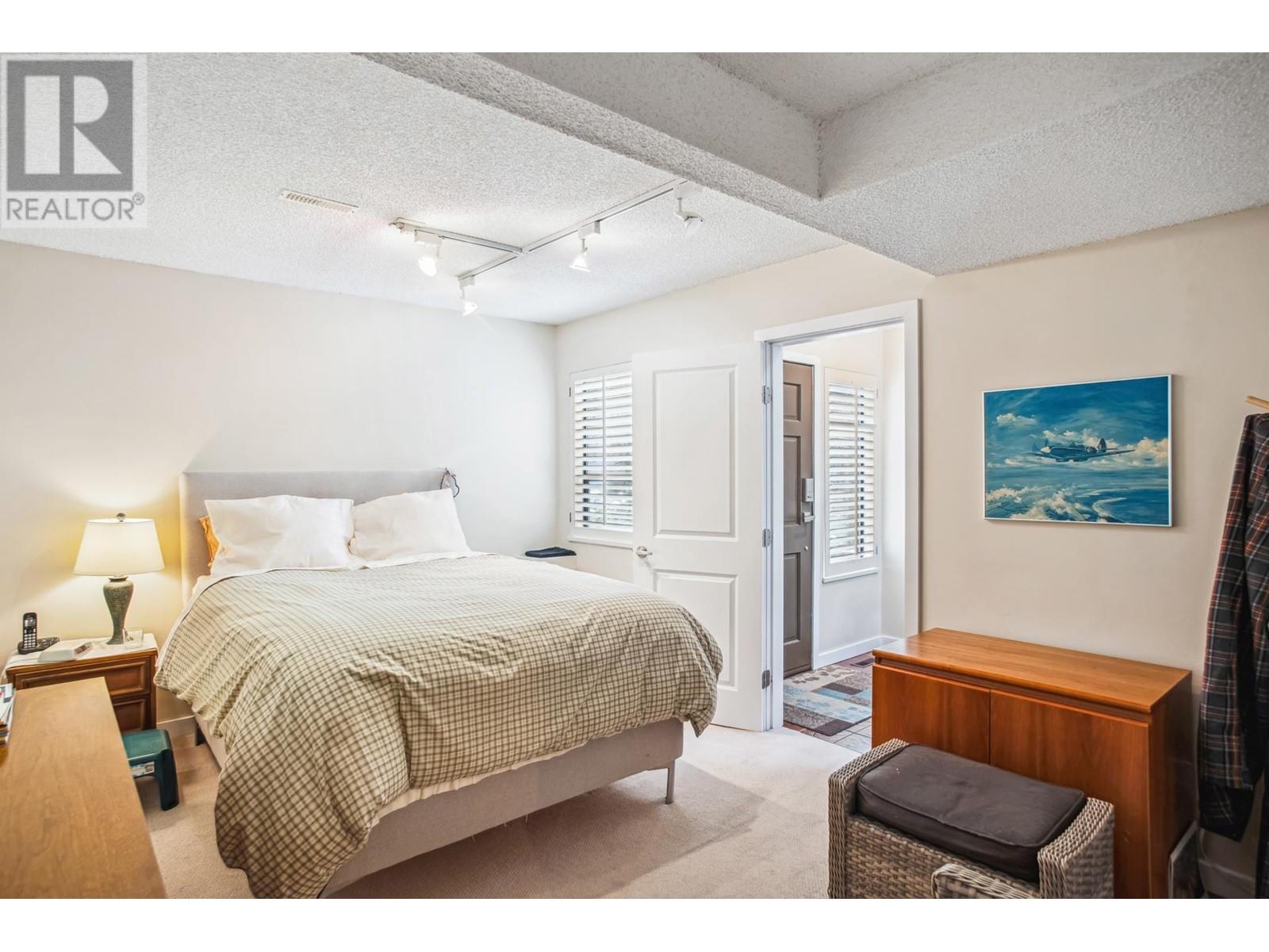 4131 Fircrest Place, North Vancouver, British Columbia  V7K 3A2 - Photo 19 - R2978022