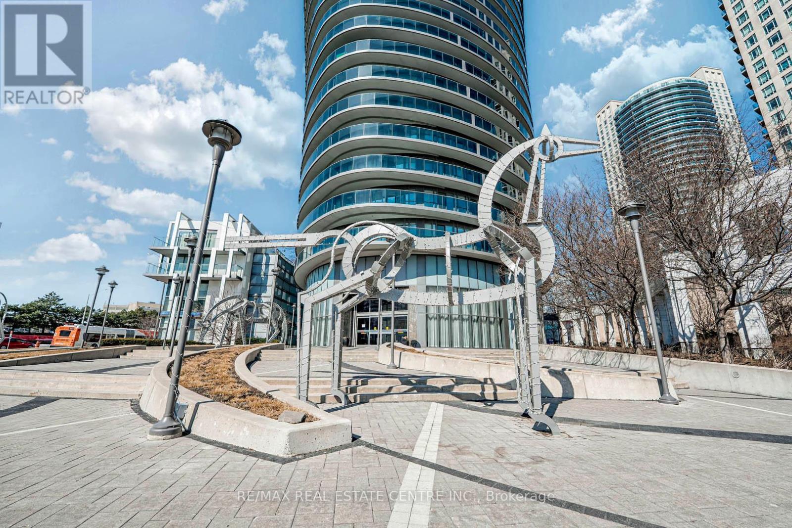 2305 - 60 Absolute Avenue, Mississauga, Ontario  L4Z 0A9 - Photo 2 - W12020714