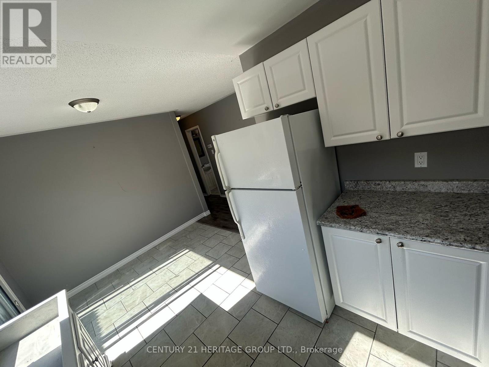 Main - 123 Benson Drive, Barrie, Ontario  L4N 7Y4 - Photo 4 - S11949145