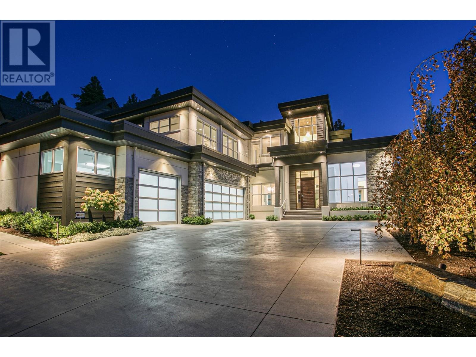 1049 Westpoint Drive, Kelowna, British Columbia