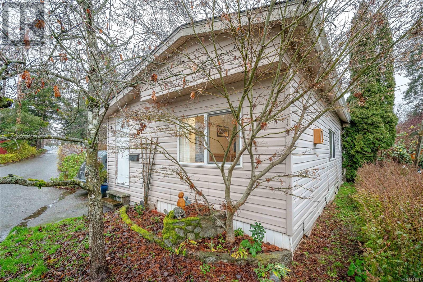 7 1201 Craigflower Rd, View Royal, British Columbia  V9A 2X9 - Photo 34 - 991837