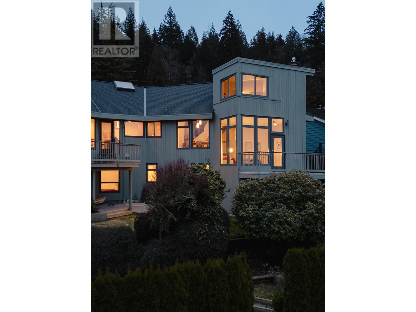 18 Crawford Bay, Port Moody, British Columbia  V3H 3N3 - Photo 36 - R2978134