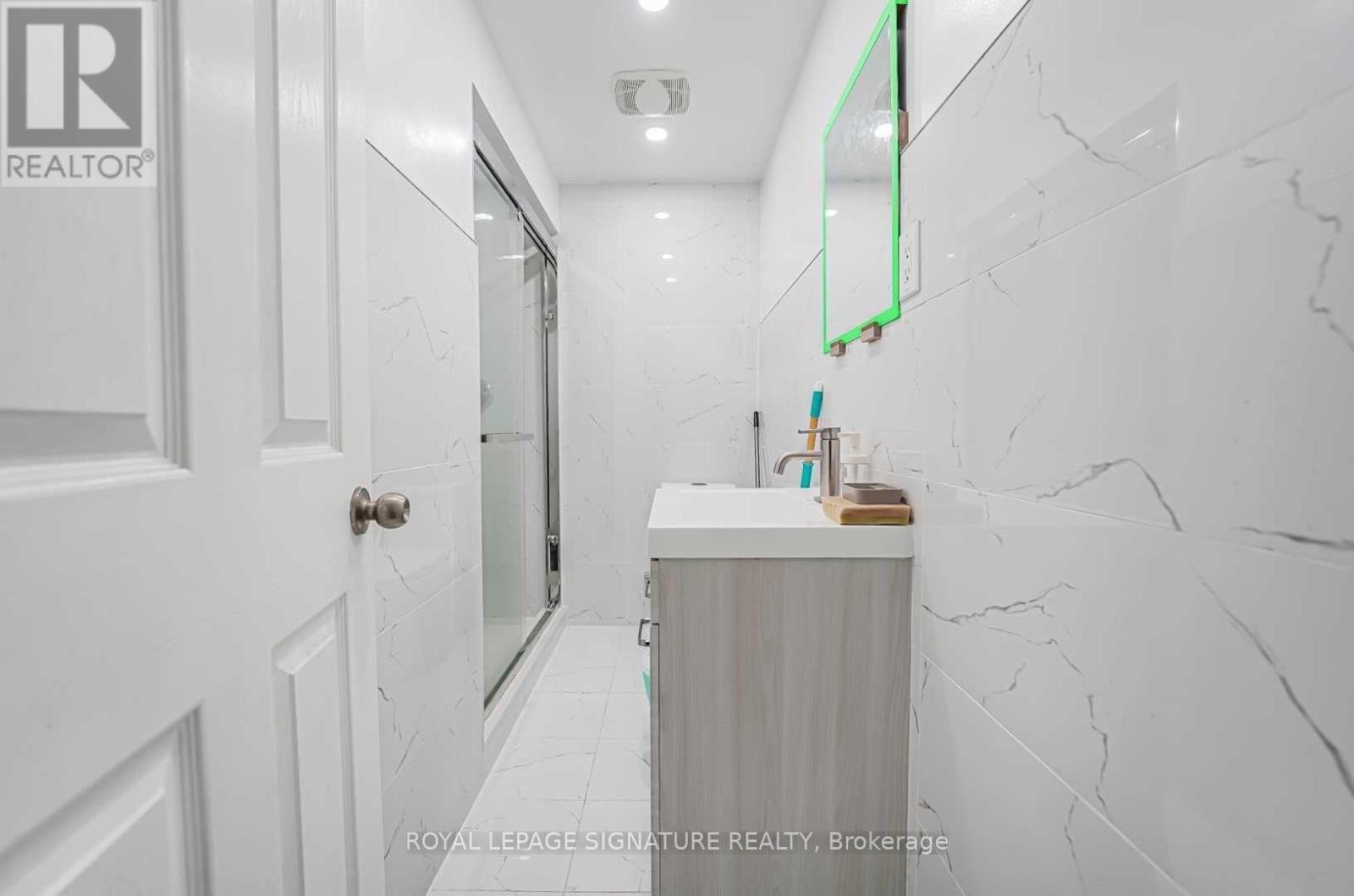 80 Markham Street, Toronto, Ontario  M6J 2G5 - Photo 13 - C12020725
