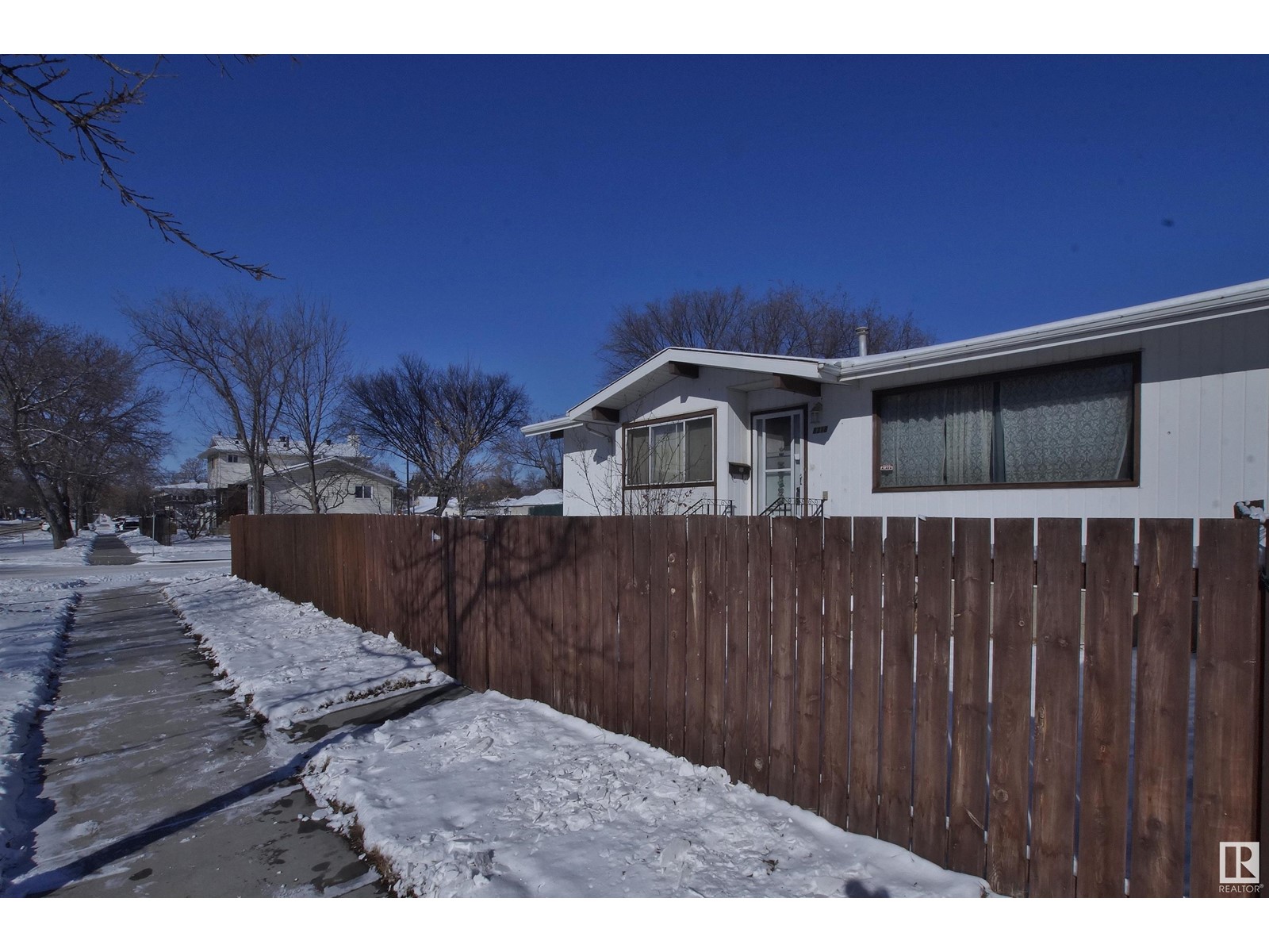 8318 122 Av Nw, Edmonton, Alberta  T5B 4M7 - Photo 29 - E4425854