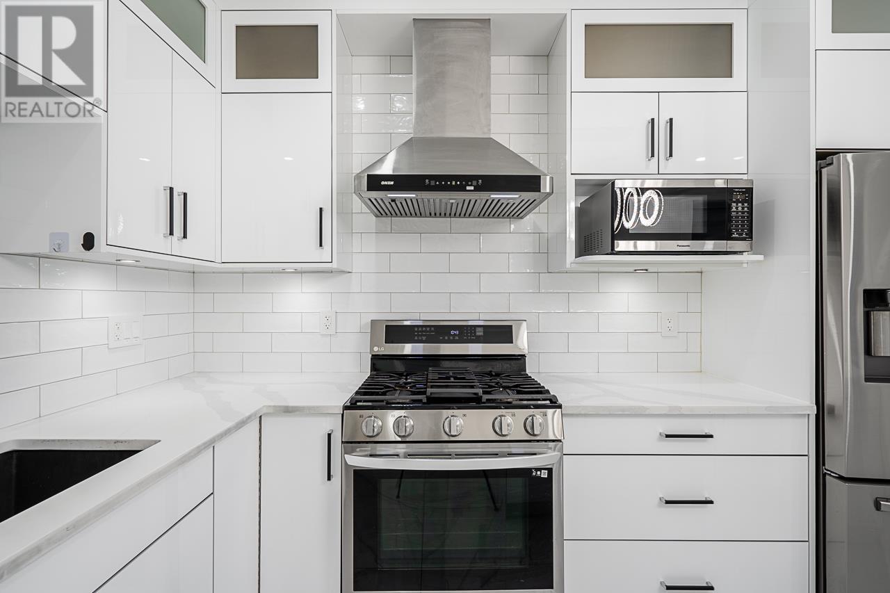 355 Johnston Street, New Westminster, British Columbia  V3M 5H4 - Photo 12 - R2978014