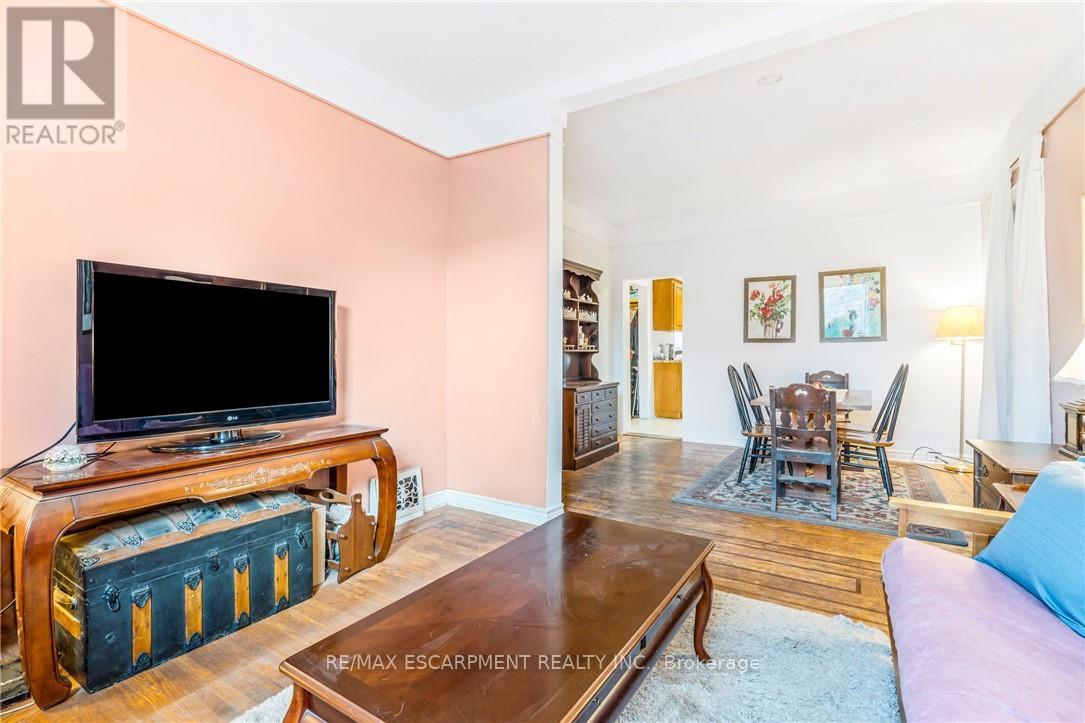 Property at 528 HUGHSON STREET N image 3