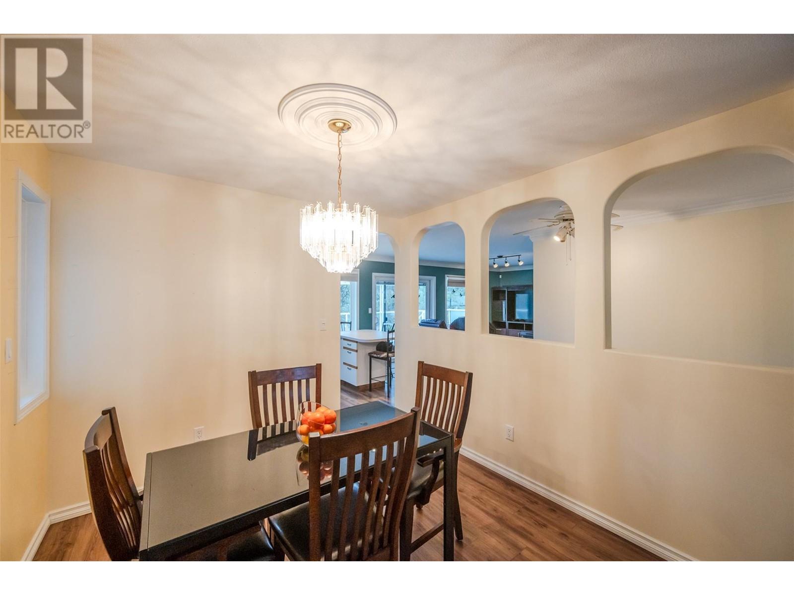 Property at 118 Par Boulevard image 5