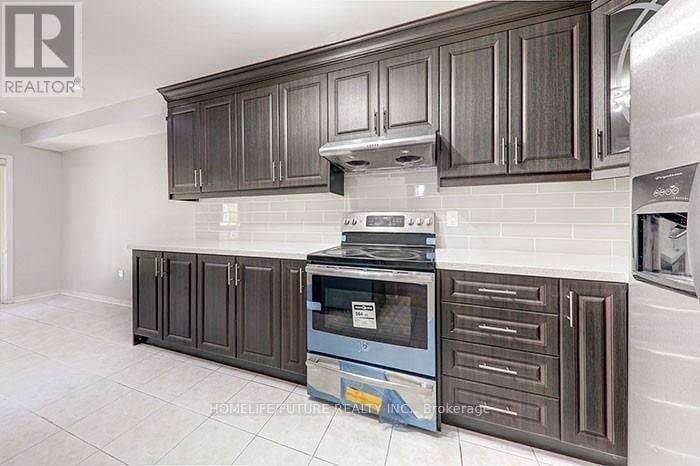 1192 Prestonwood Crescent, Mississauga, Ontario  L5V 2V3 - Photo 5 - W12020766