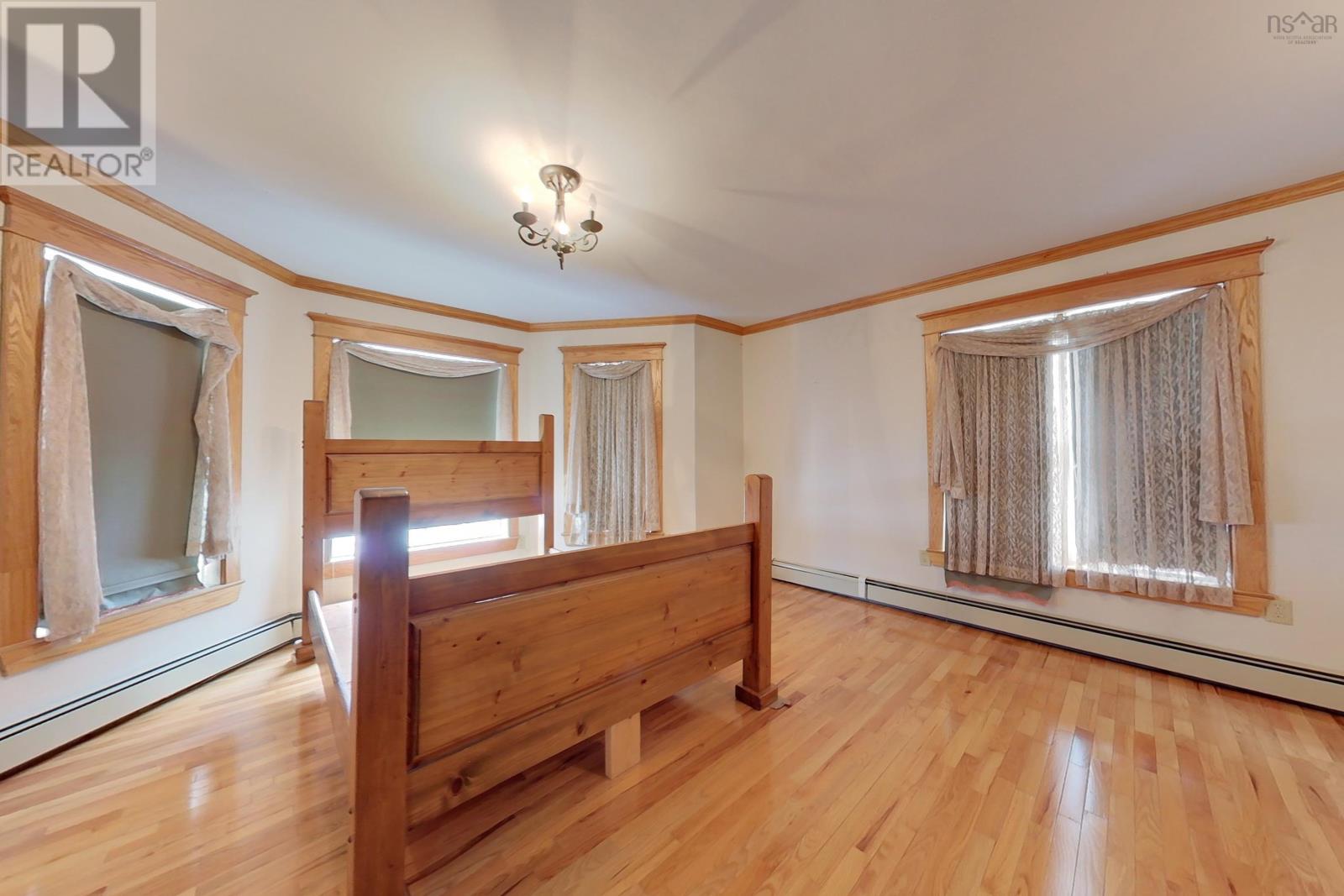 202 Victoria Street E, Amherst, Nova Scotia  B4H 1Y9 - Photo 18 - 202504947