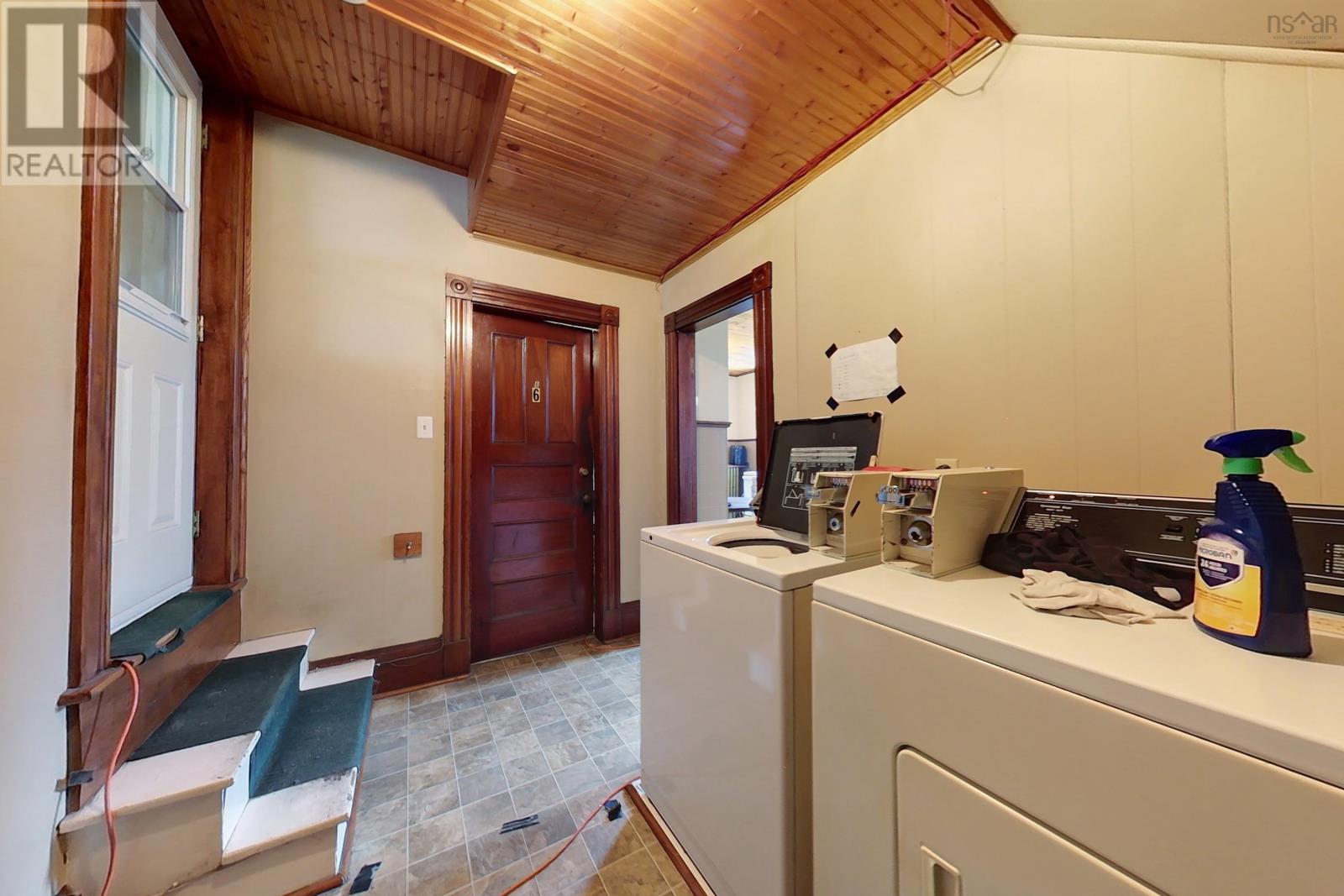 202 Victoria Street E, Amherst, Nova Scotia  B4H 1Y9 - Photo 28 - 202504947