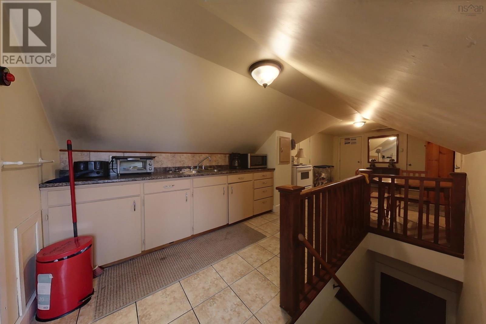 202 Victoria Street E, Amherst, Nova Scotia  B4H 1Y9 - Photo 32 - 202504947