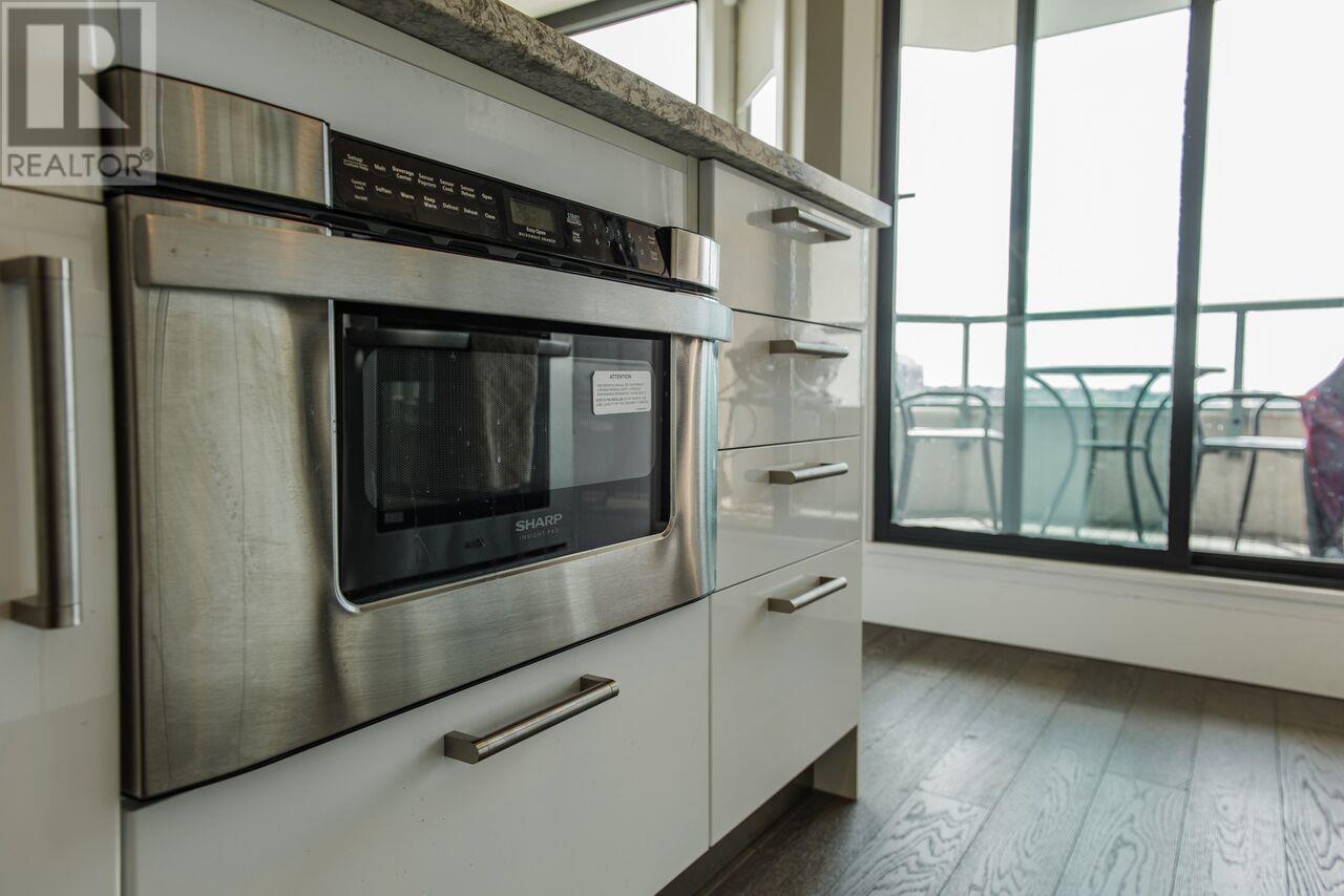 Listing Picture 6 of 15 : 2101 888 HAMILTON STREET, Vancouver / 溫哥華 - 魯藝地產 Yvonne Lu Group - MLS Medallion Club Member
