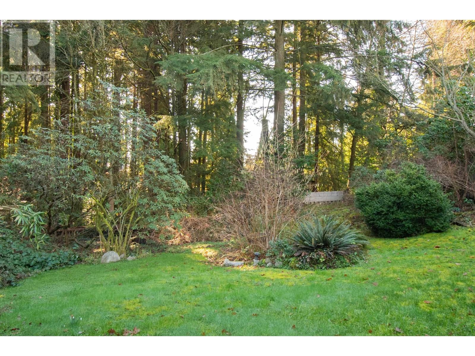 937 Montroyal Boulevard, North Vancouver, British Columbia  V7R 2G9 - Photo 28 - R2977933