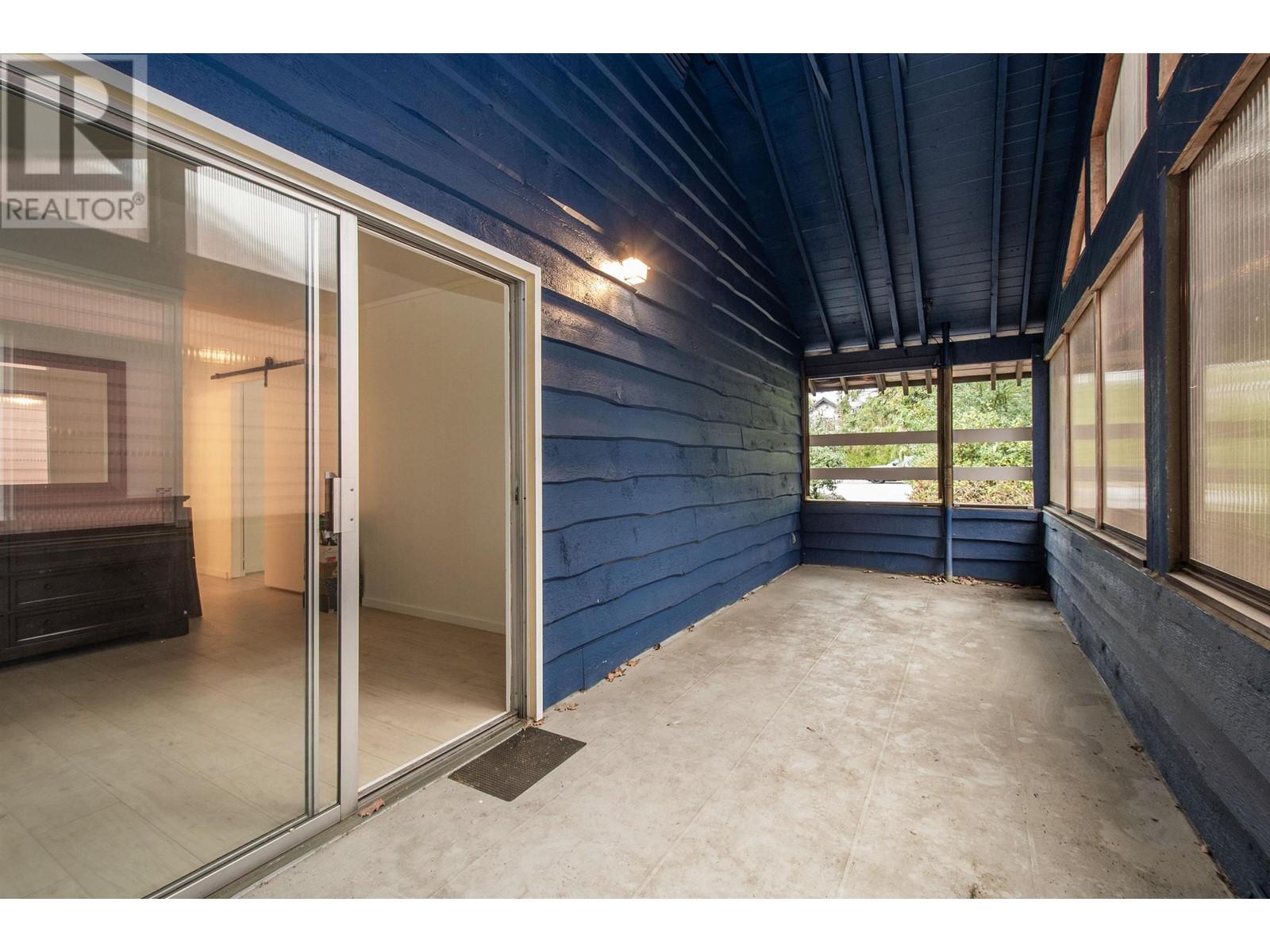 937 Montroyal Boulevard, North Vancouver, British Columbia  V7R 2G9 - Photo 21 - R2977933