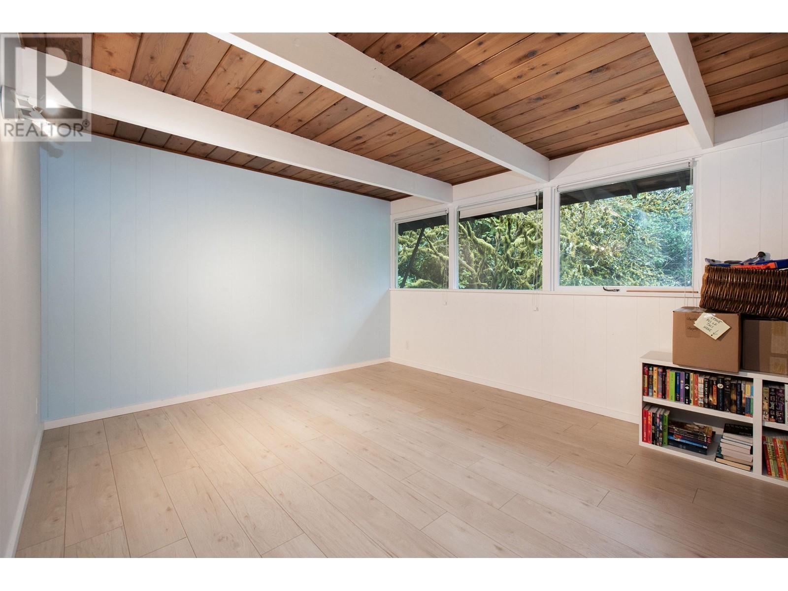 937 Montroyal Boulevard, North Vancouver, British Columbia  V7R 2G9 - Photo 23 - R2977933