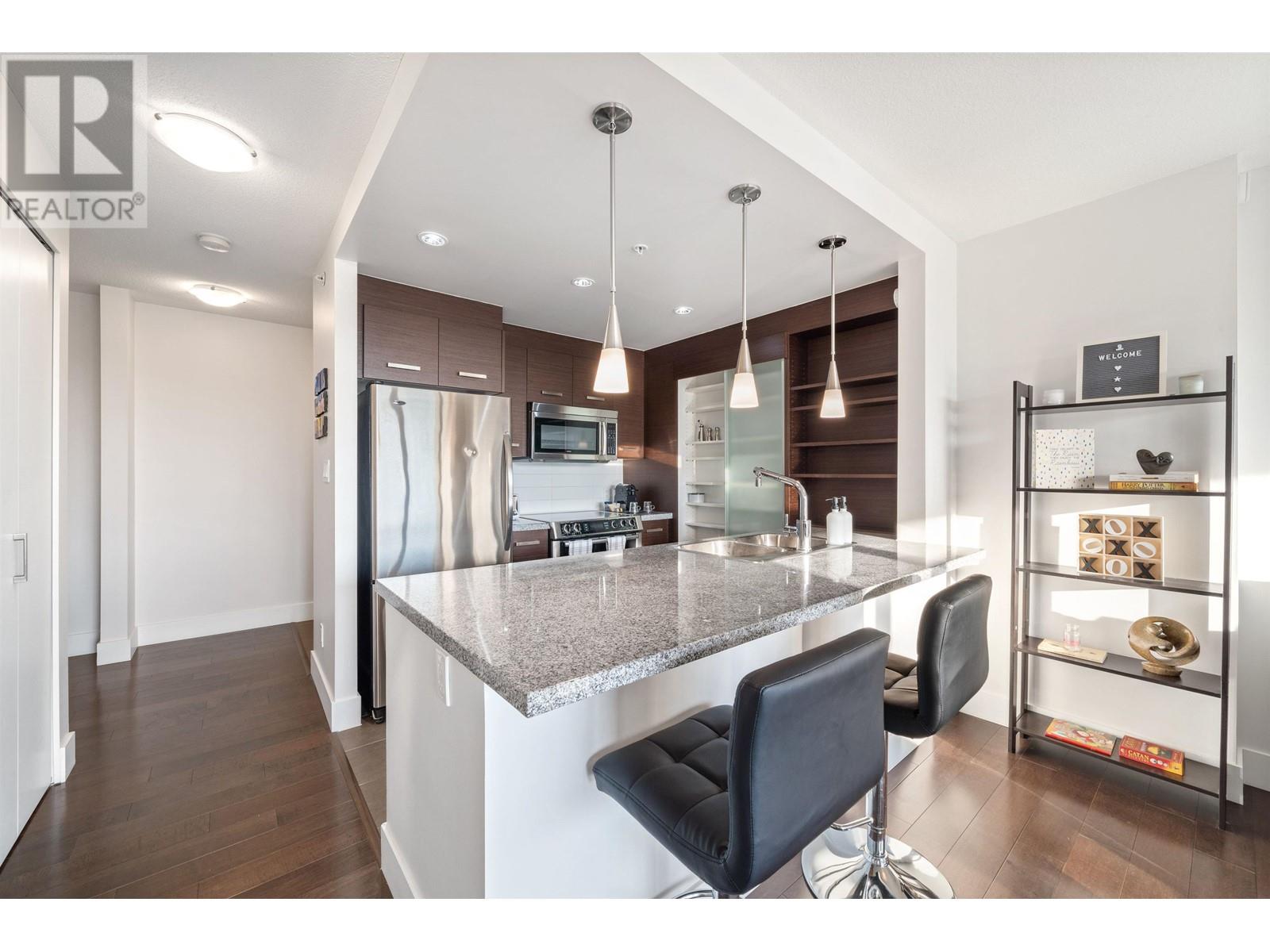 706 2959 Glen Drive, Coquitlam, British Columbia  V3B 0B8 - Photo 11 - R2978153