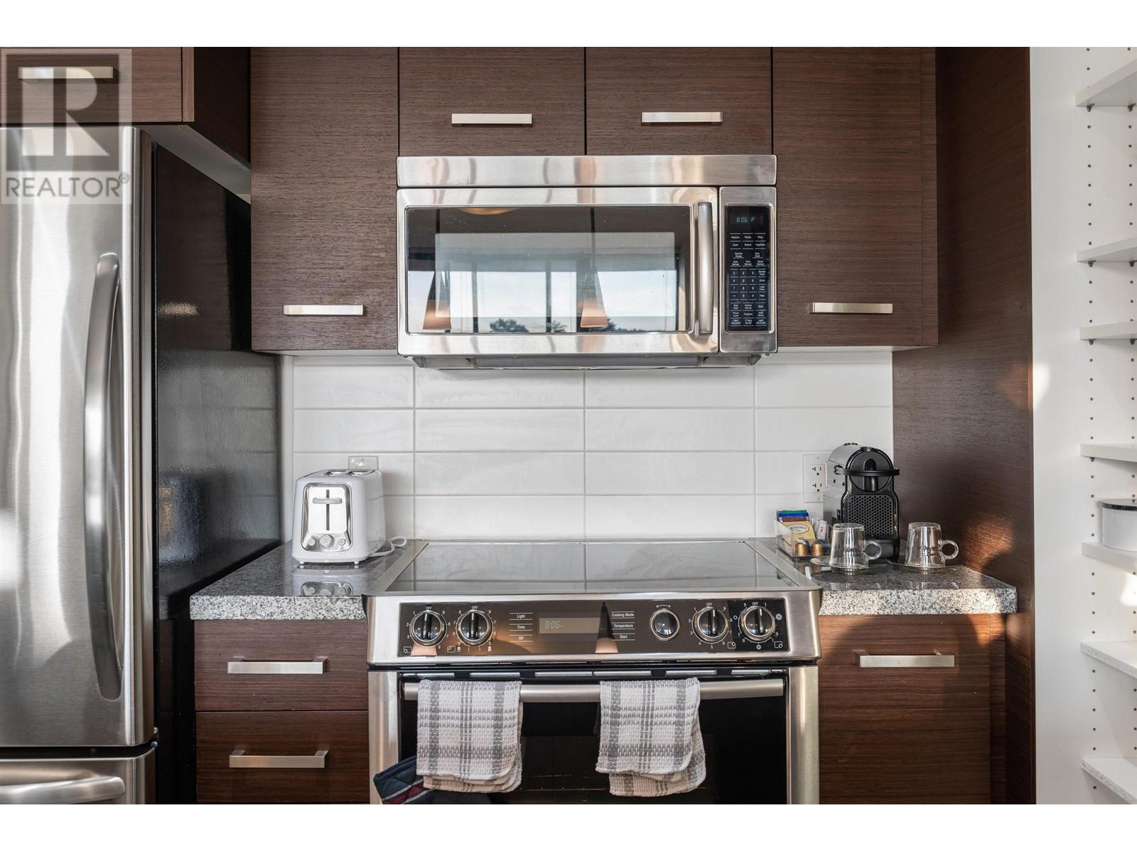 706 2959 Glen Drive, Coquitlam, British Columbia  V3B 0B8 - Photo 13 - R2978153