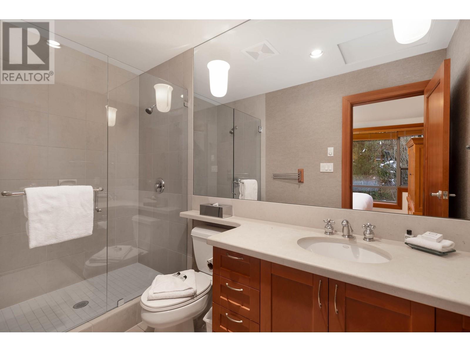 B 4847 Casabella Crescent, Whistler, British Columbia  V8E 0Z4 - Photo 12 - R2978170