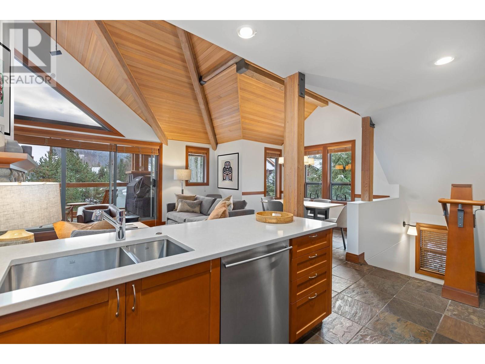 B 4847 Casabella Crescent, Whistler, British Columbia  V8E 0Z4 - Photo 8 - R2978170