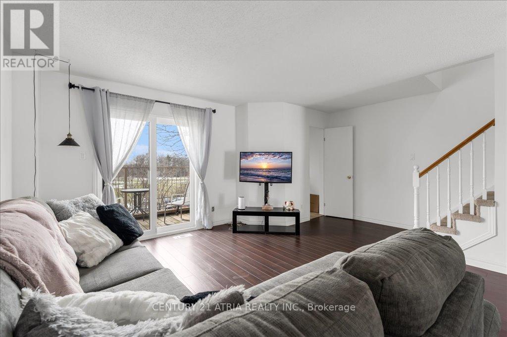 Property at 14 - 230 BLACKHORNE DRIVE image 3