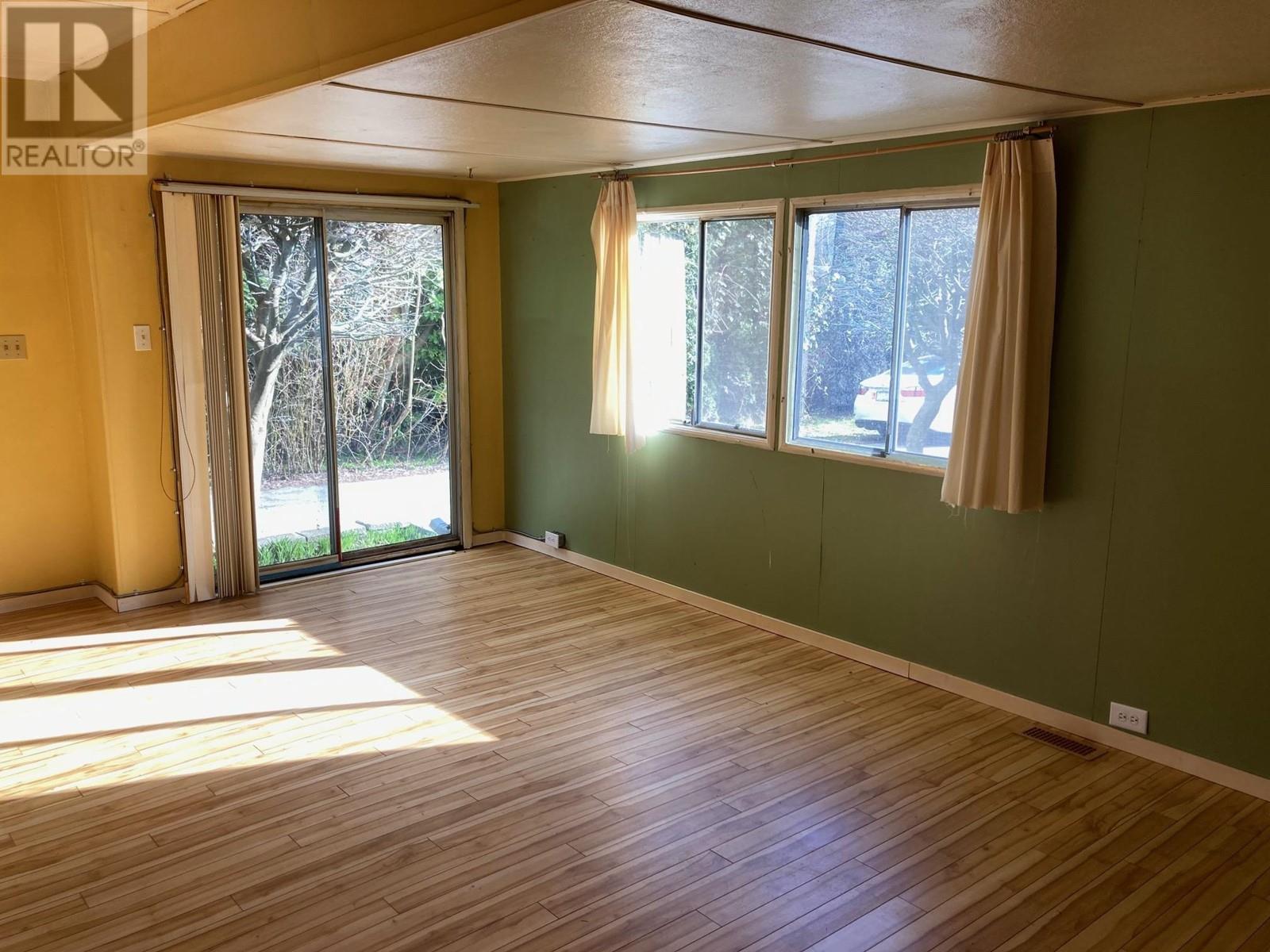 227 Tomahawk Avenue, West Vancouver, British Columbia  V7P 1C4 - Photo 4 - R2975105