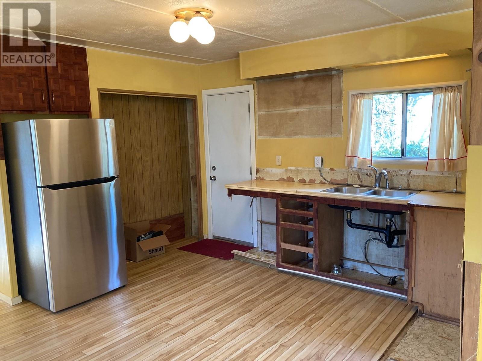 227 Tomahawk Avenue, West Vancouver, British Columbia  V7P 1C4 - Photo 7 - R2975105