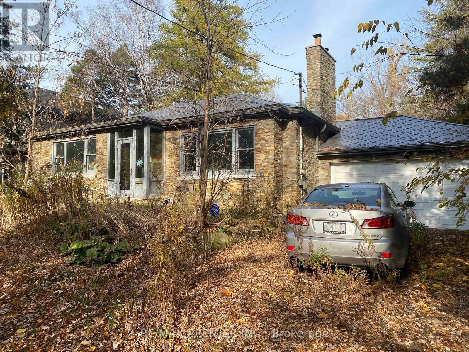 Property at 52 PROCTOR AVENUE image 3