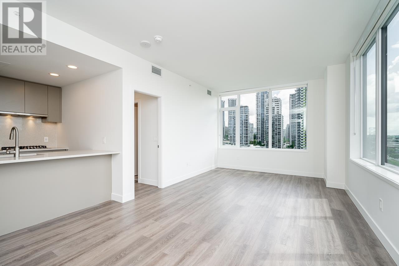 Listing Picture 6 of 39 : 704 4433 ALASKA STREET, Burnaby / 本拿比 - 魯藝地產 Yvonne Lu Group - MLS Medallion Club Member