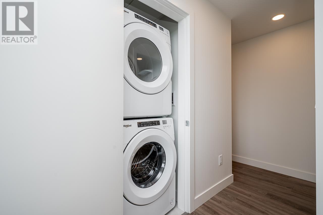 Listing Picture 24 of 39 : 704 4433 ALASKA STREET, Burnaby / 本拿比 - 魯藝地產 Yvonne Lu Group - MLS Medallion Club Member