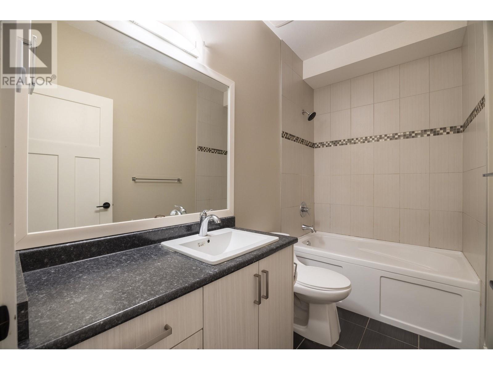 3521 Galloway Avenue, Coquitlam, British Columbia  V3E 0K3 - Photo 37 - R2977907