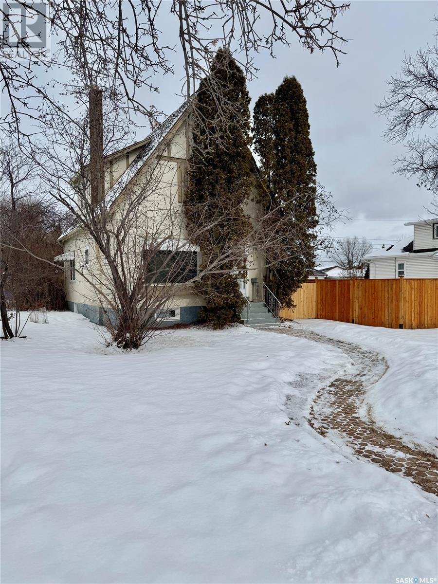 Property at 436 12th STREET E image 2