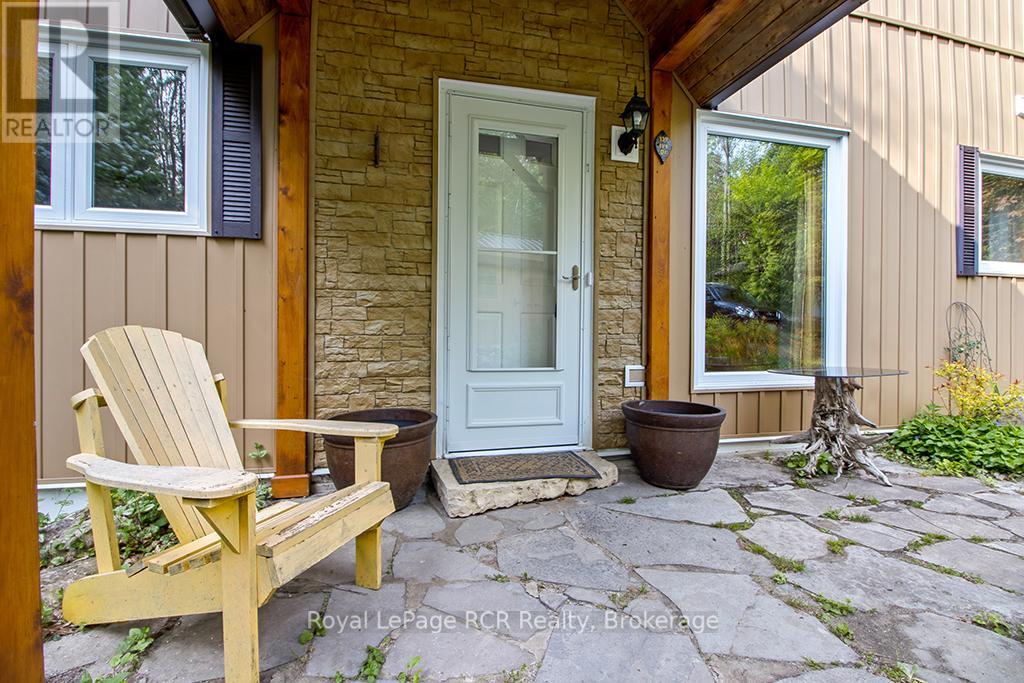 139 Ivy Drive, Georgian Bluffs, Ontario  N0H 2T0 - Photo 11 - X12020863
