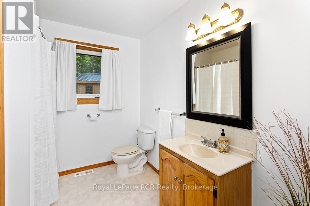 139 Ivy Drive, Georgian Bluffs, Ontario  N0H 2T0 - Photo 30 - X12020863