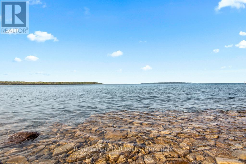 139 Ivy Drive, Georgian Bluffs, Ontario  N0H 2T0 - Photo 6 - X12020863