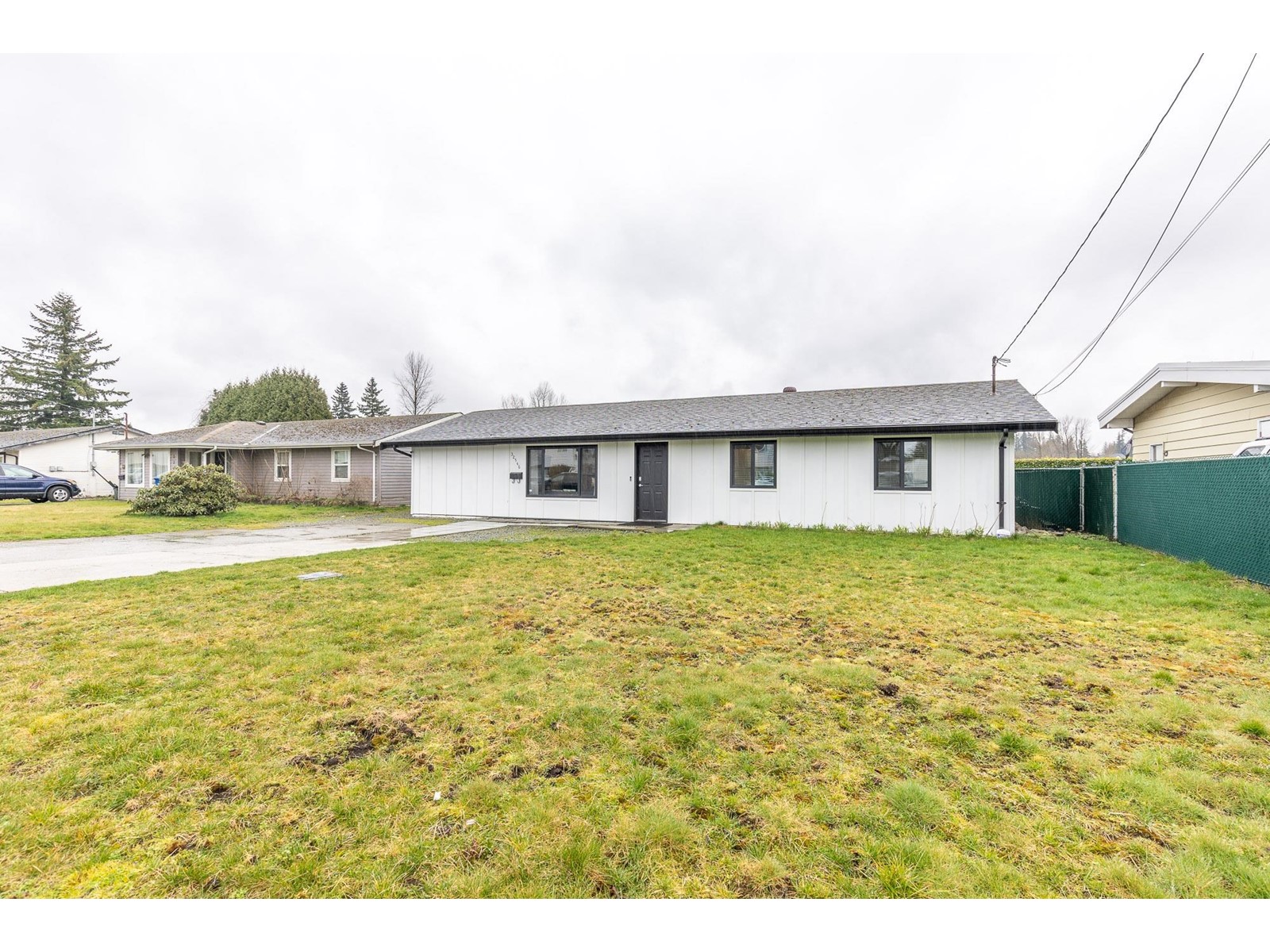 Property at 32546 PANDORA AVENUE image 3