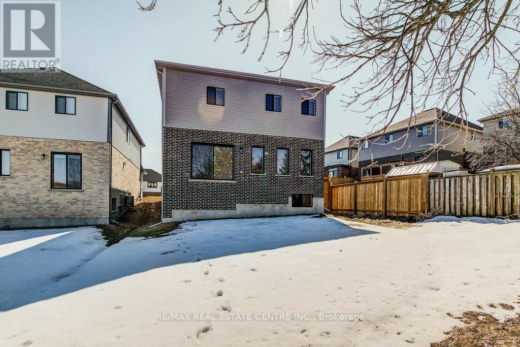 23 Harrington Road N, Guelph, Ontario  N1E 0S1 - Photo 44 - X12020887
