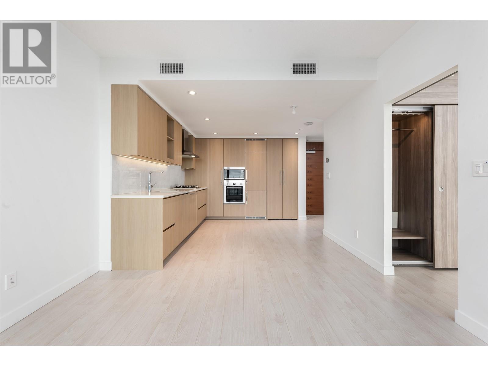 2203 4730 Lougheed Highway, Burnaby, British Columbia  V5C 0M9 - Photo 1 - R2977993
