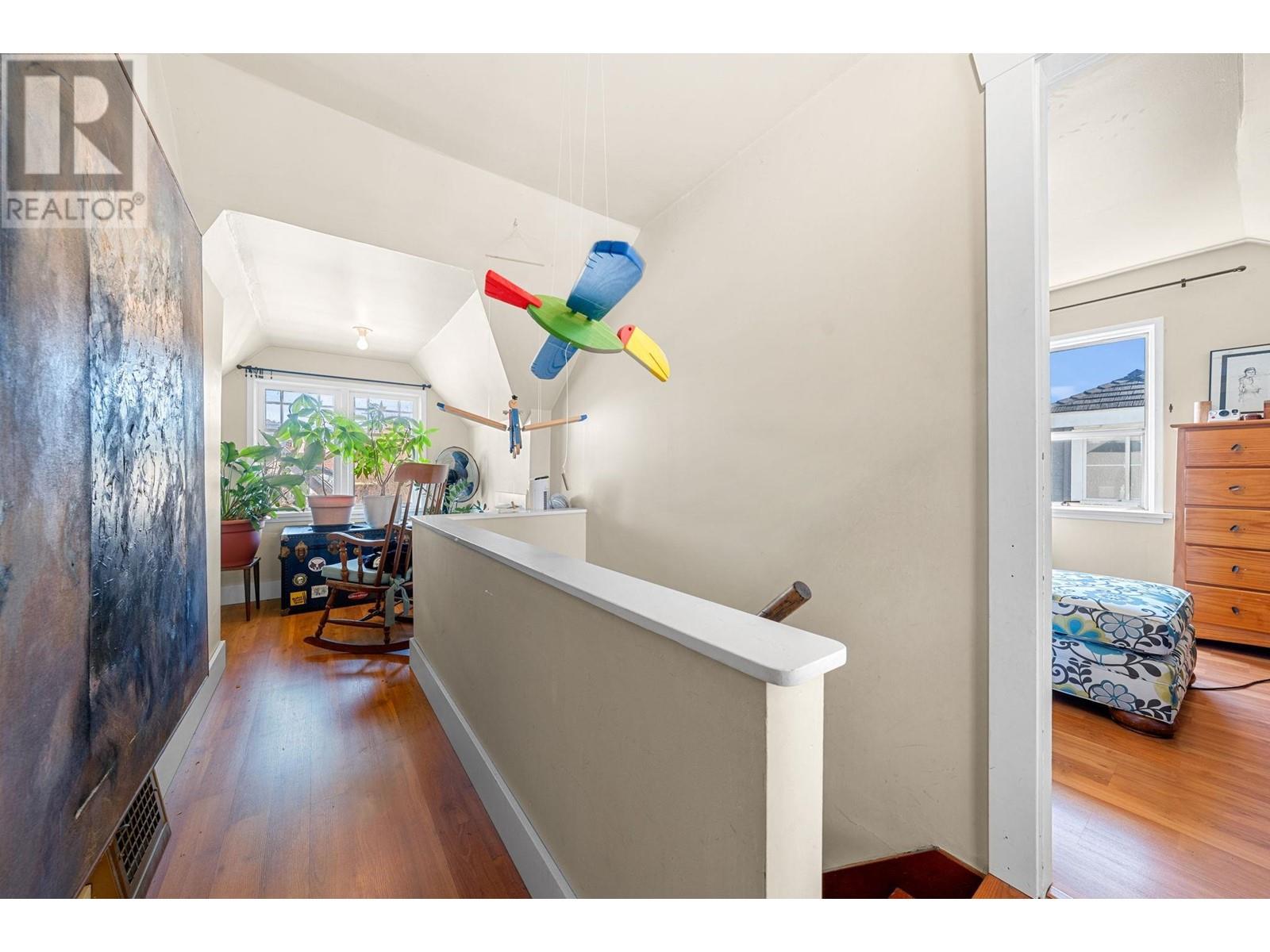 2110 Ferndale Street, Vancouver, British Columbia  V5L 1Y4 - Photo 16 - R2975503