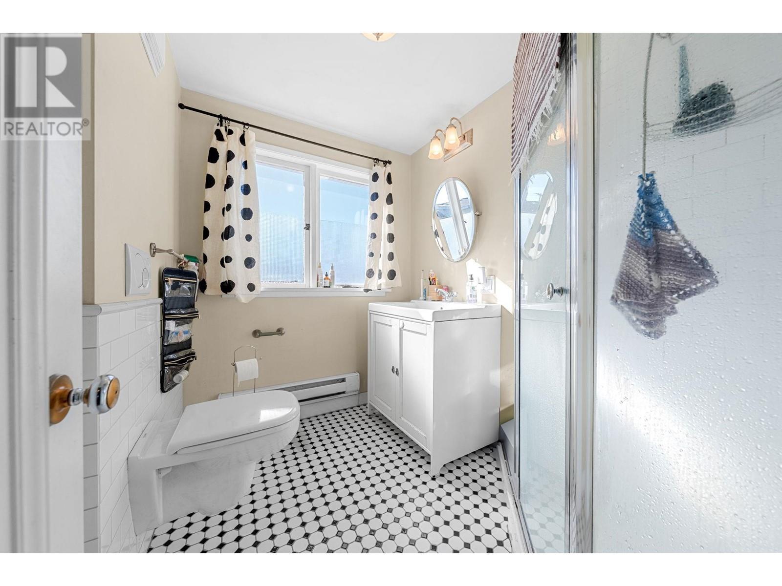 2110 Ferndale Street, Vancouver, British Columbia  V5L 1Y4 - Photo 21 - R2975503