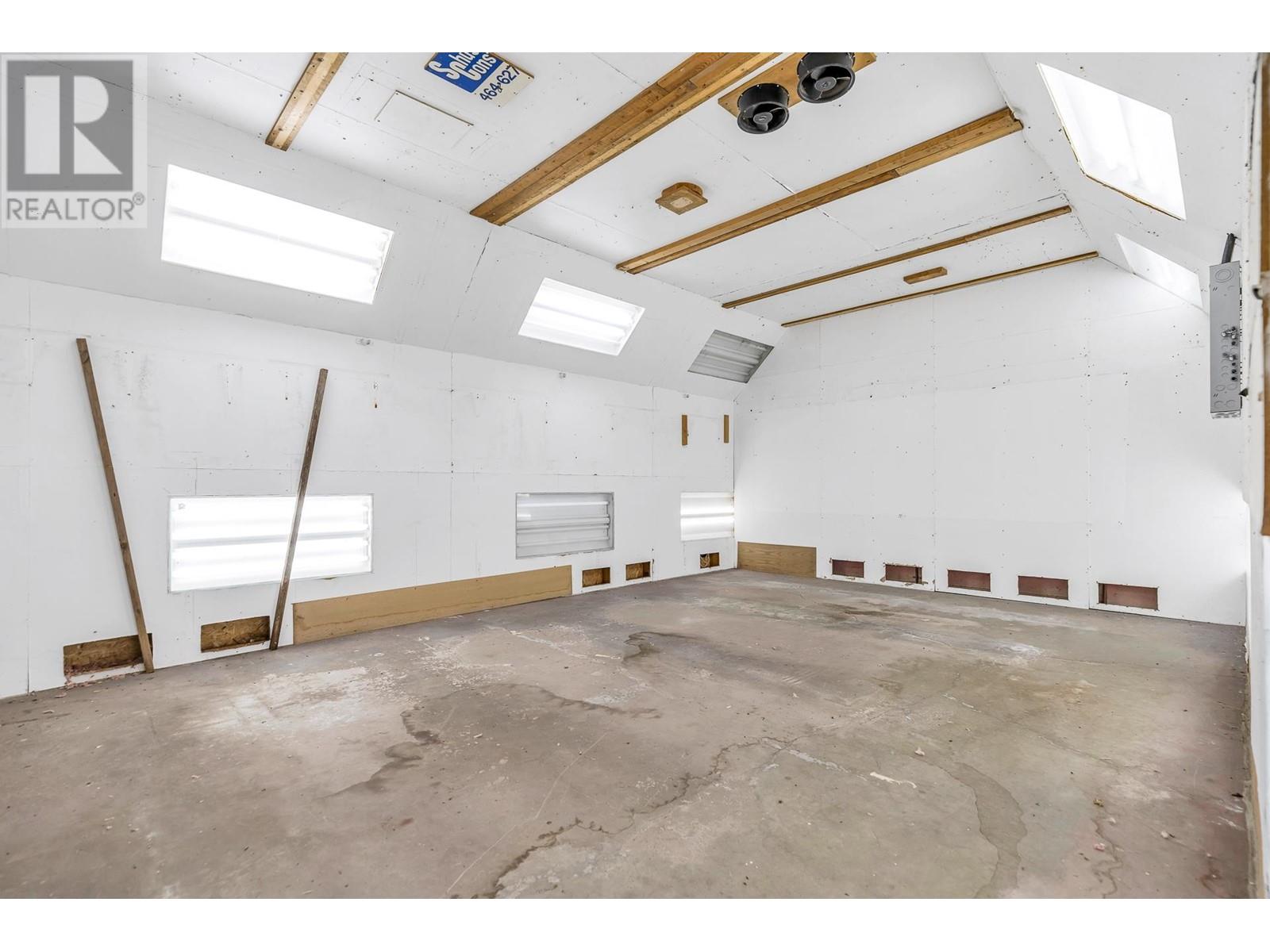 3775 Lincoln Avenue, Coquitlam, British Columbia  V3E 3H8 - Photo 36 - R2977520