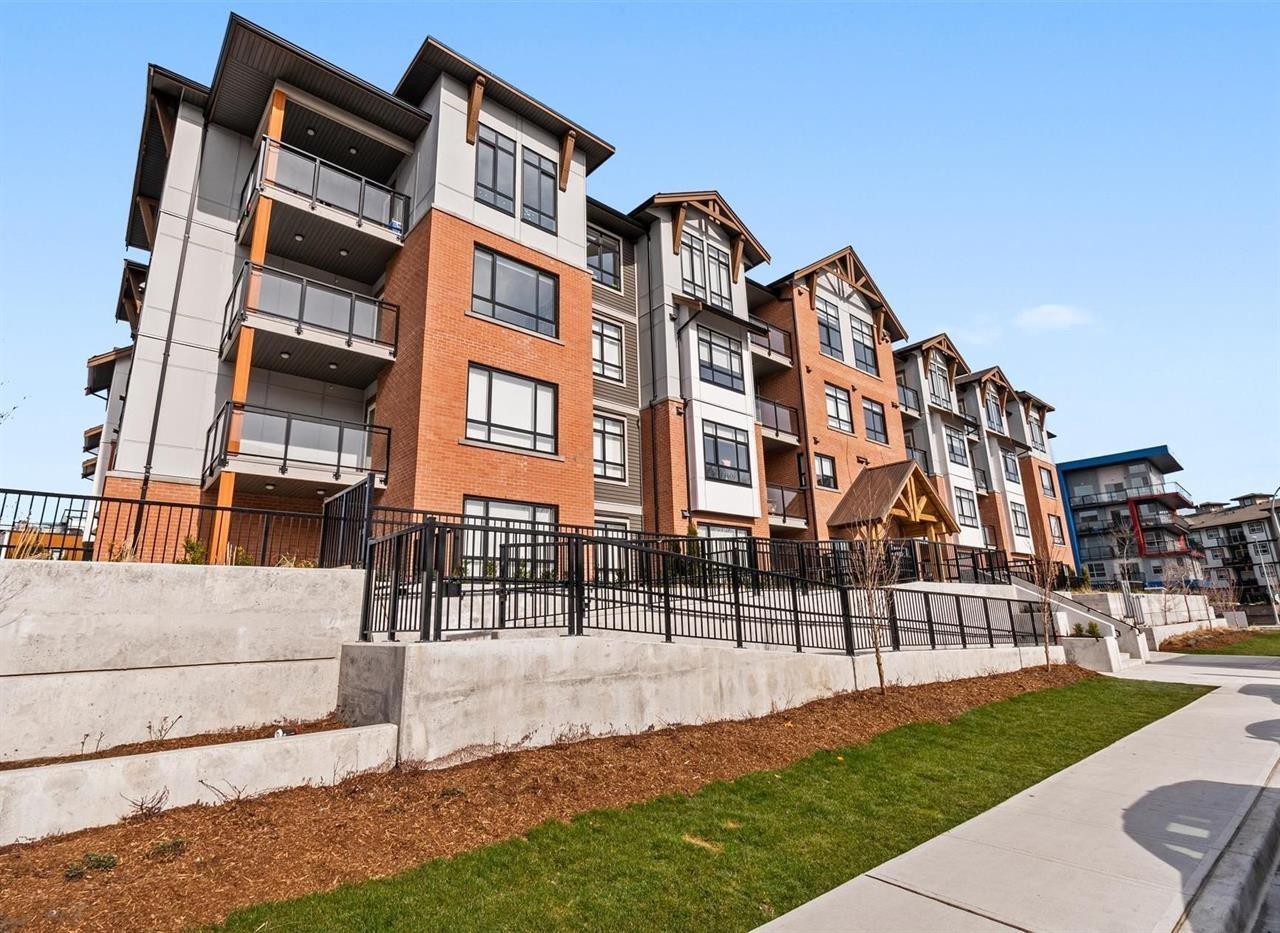 411 19945 BRYDON CRESCENT, langley, British Columbia
