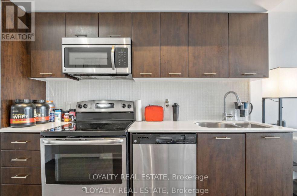 3006 - 2200 Lakeshore Boulevard W, Toronto, Ontario  M8V 1A4 - Photo 5 - W12020929