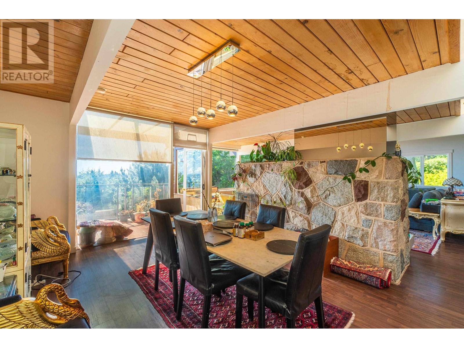 2664 Rosebery Avenue, West Vancouver, British Columbia  V7V 3A2 - Photo 11 - R2956937