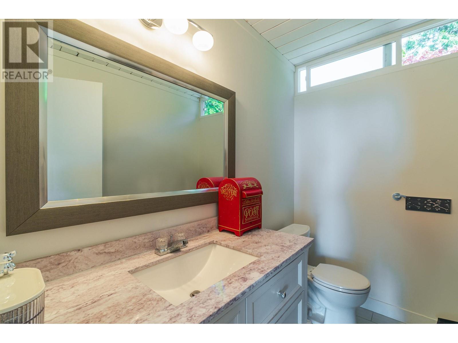 2664 Rosebery Avenue, West Vancouver, British Columbia  V7V 3A2 - Photo 24 - R2956937