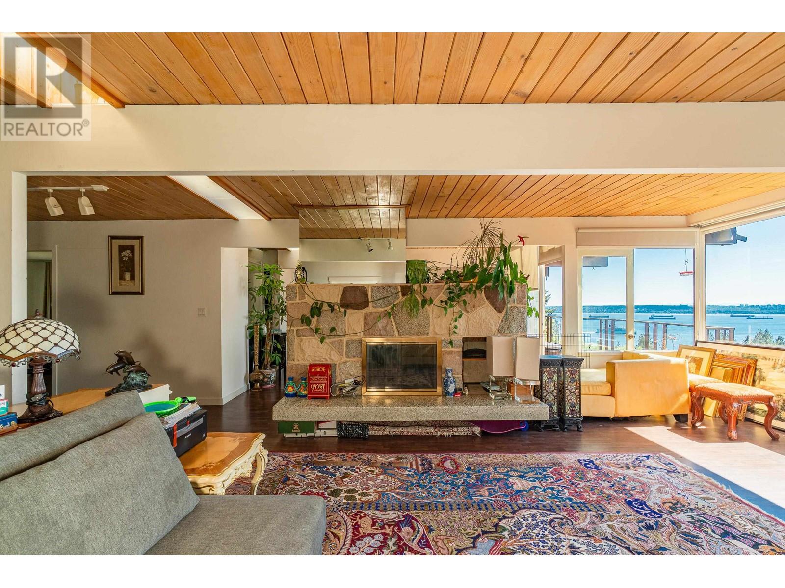 2664 Rosebery Avenue, West Vancouver, British Columbia  V7V 3A2 - Photo 8 - R2956937