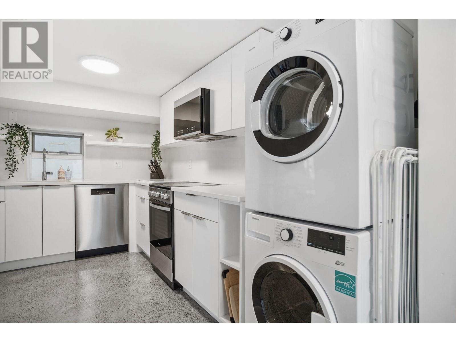 Listing Picture 23 of 36 : 2539 E GEORGIA STREET, Vancouver / 溫哥華 - 魯藝地產 Yvonne Lu Group - MLS Medallion Club Member