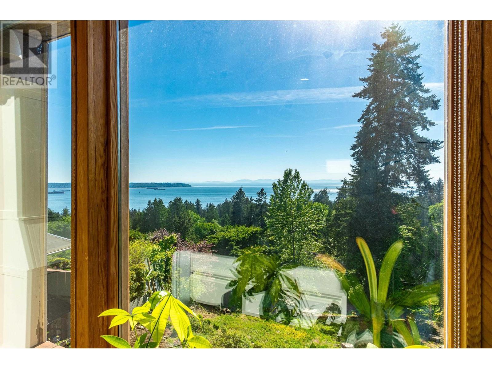 2664 Rosebery Avenue, West Vancouver, British Columbia  V7V 3A2 - Photo 18 - R2956937